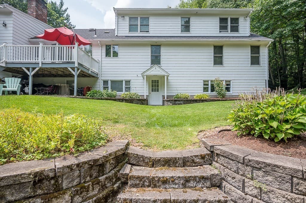 240 Meadow Wood Dr, Holden MA 01520 photo 4
