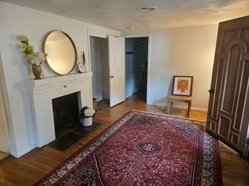 Single Family Residence at 13 Park Lane, Wayland MA 01778, Wayland, photo 3 of 16