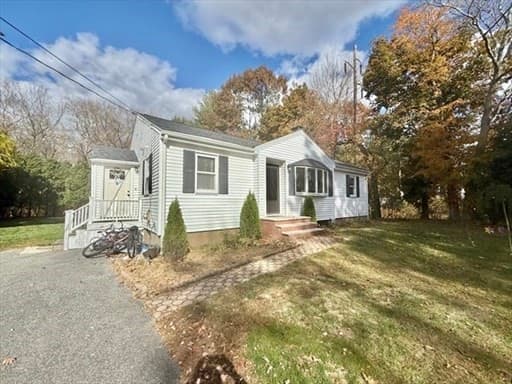 163 Atkinson Ave, Stoughton MA 02072