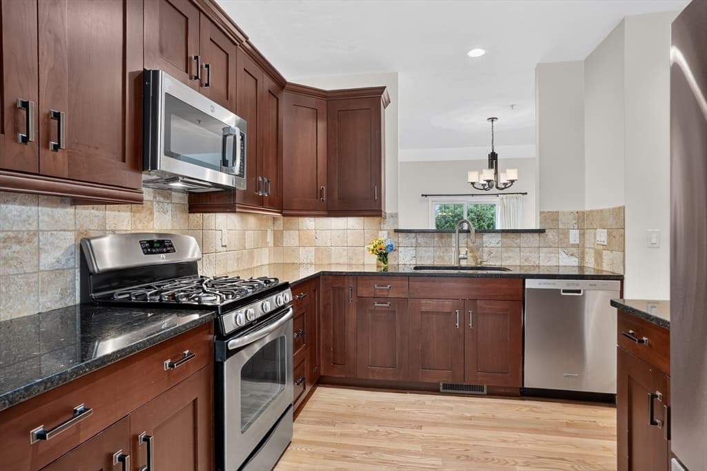 4 Hastings Rd # 4, Hudson MA 01749 photo 12