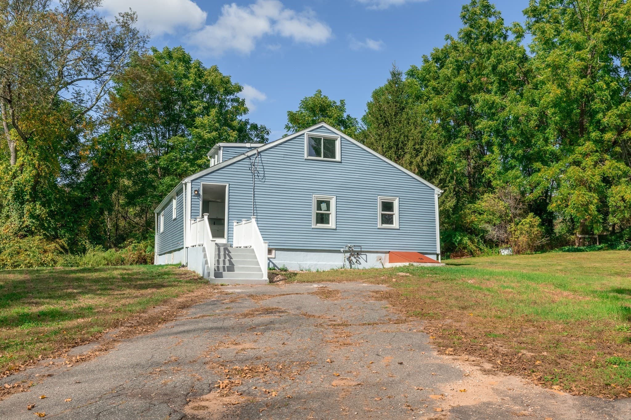 3 Old Ware Rd, West Brookfield MA 01585