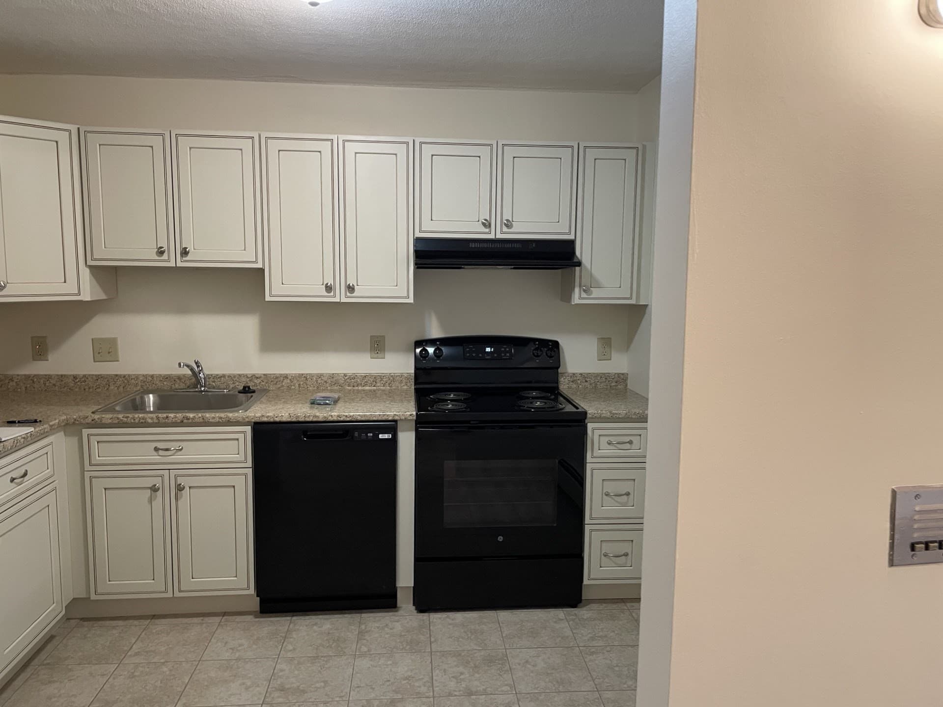 Apartment at 50 Cambridge Road # 205, Woburn MA 01801, photo 3 of 8