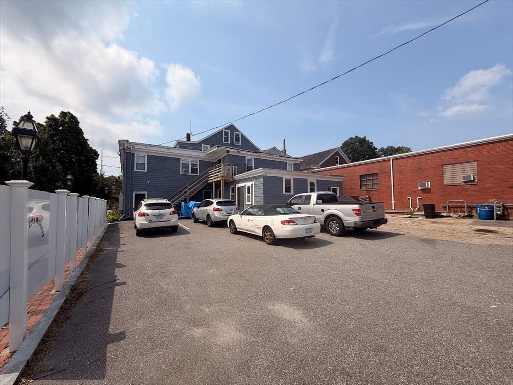 26 Child St, Warren RI 02885 photo 6