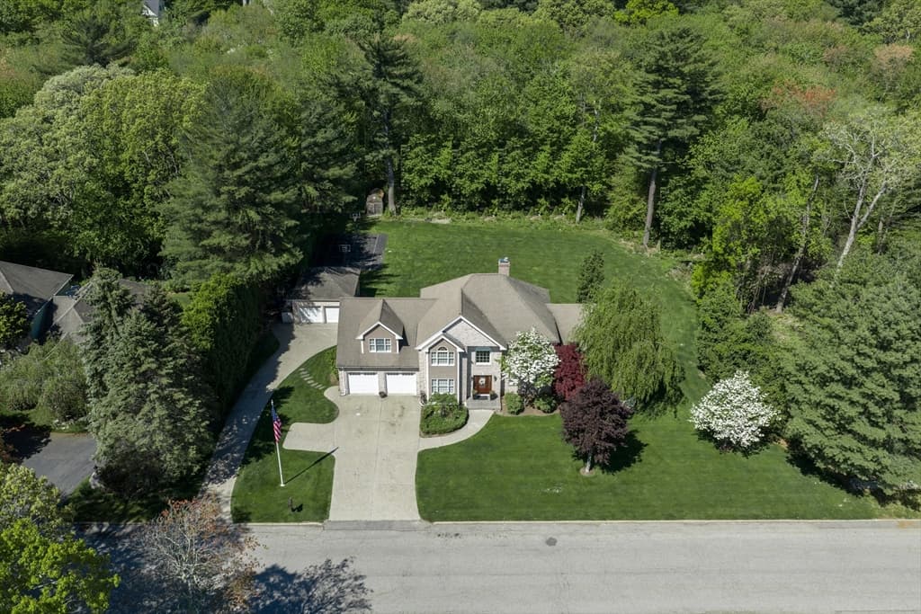 11 Bridle Dr, Lincoln RI 02865 photo 3