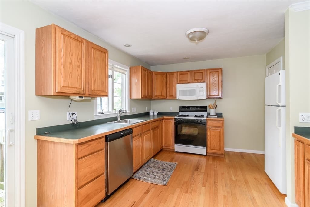 16 Willow St # 16, Natick MA 01760 photo 6