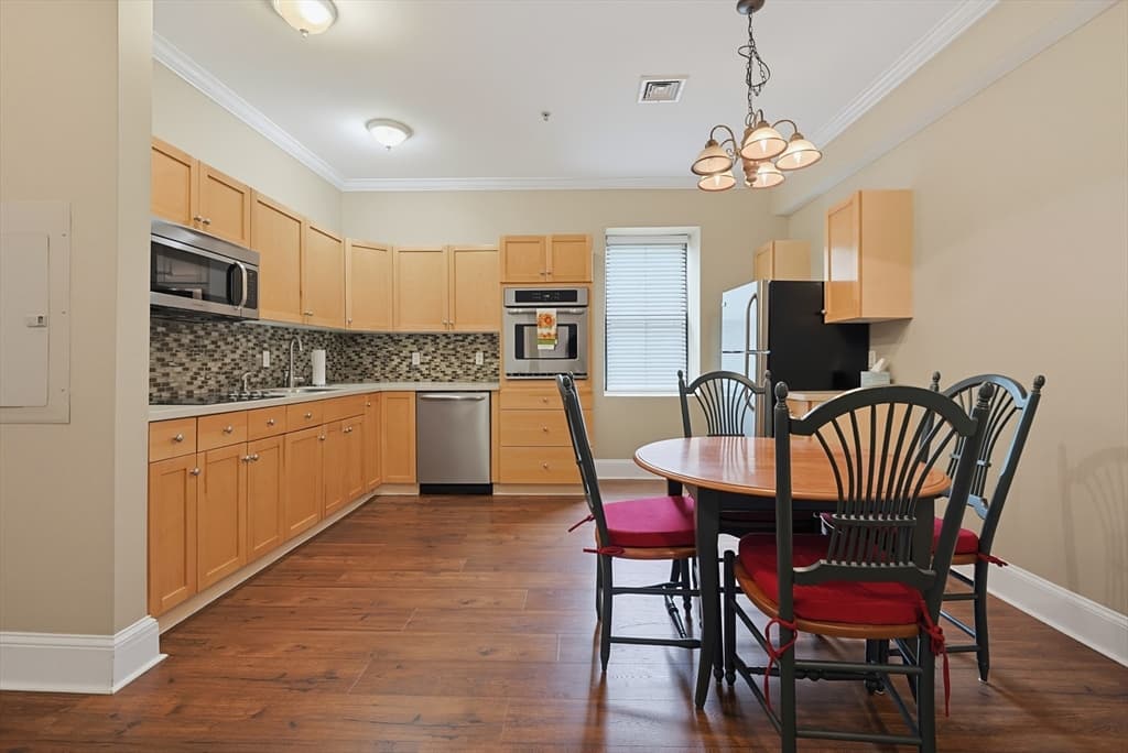 Condominium at 426 Mount Hope St # 308, North Attleboro MA 02760, North Attleboro, photo 9 of 28