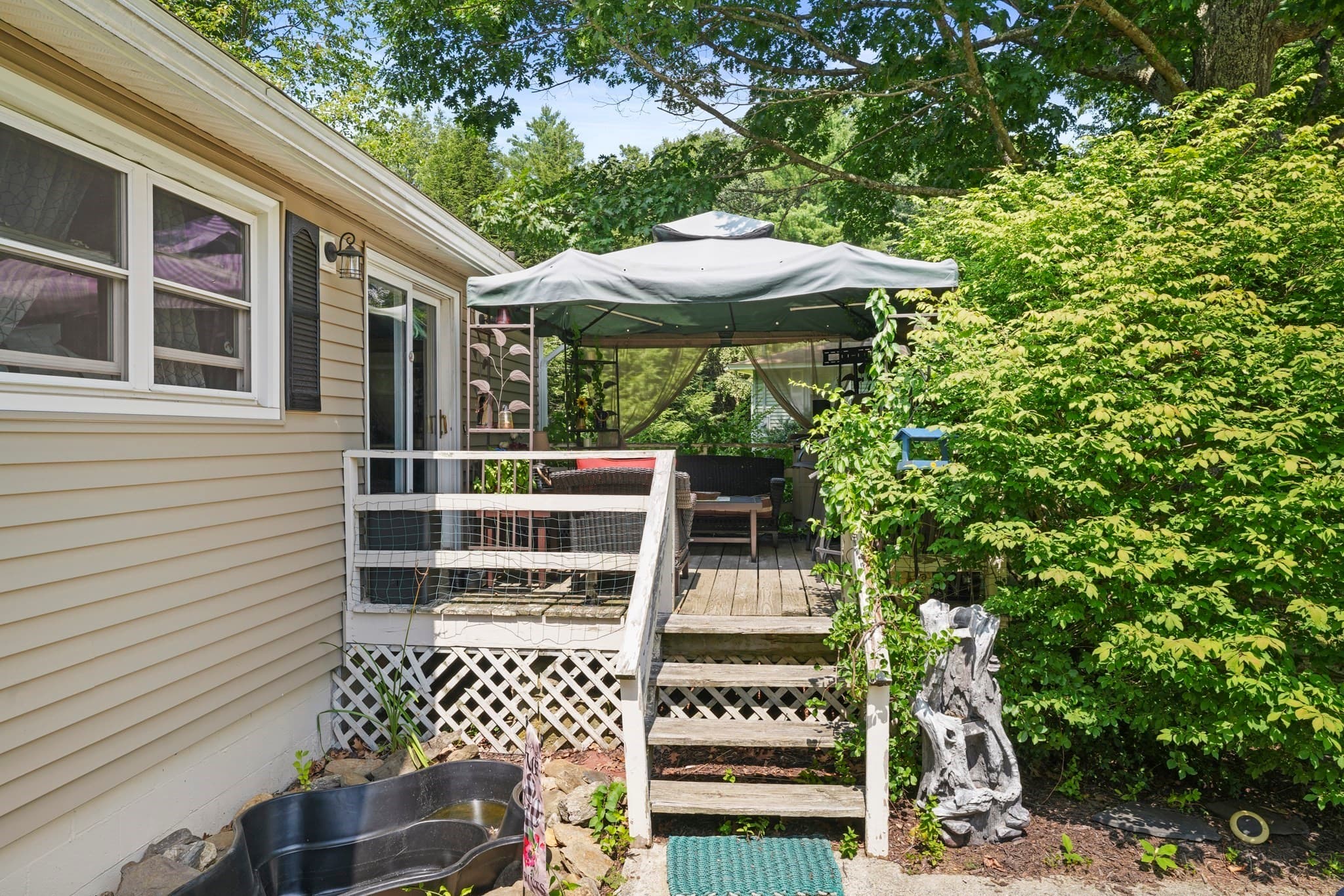 Single Family Residence at 122 Paula Cir, East Brookfield MA 01515, East Brookfield, photo 3 of 38