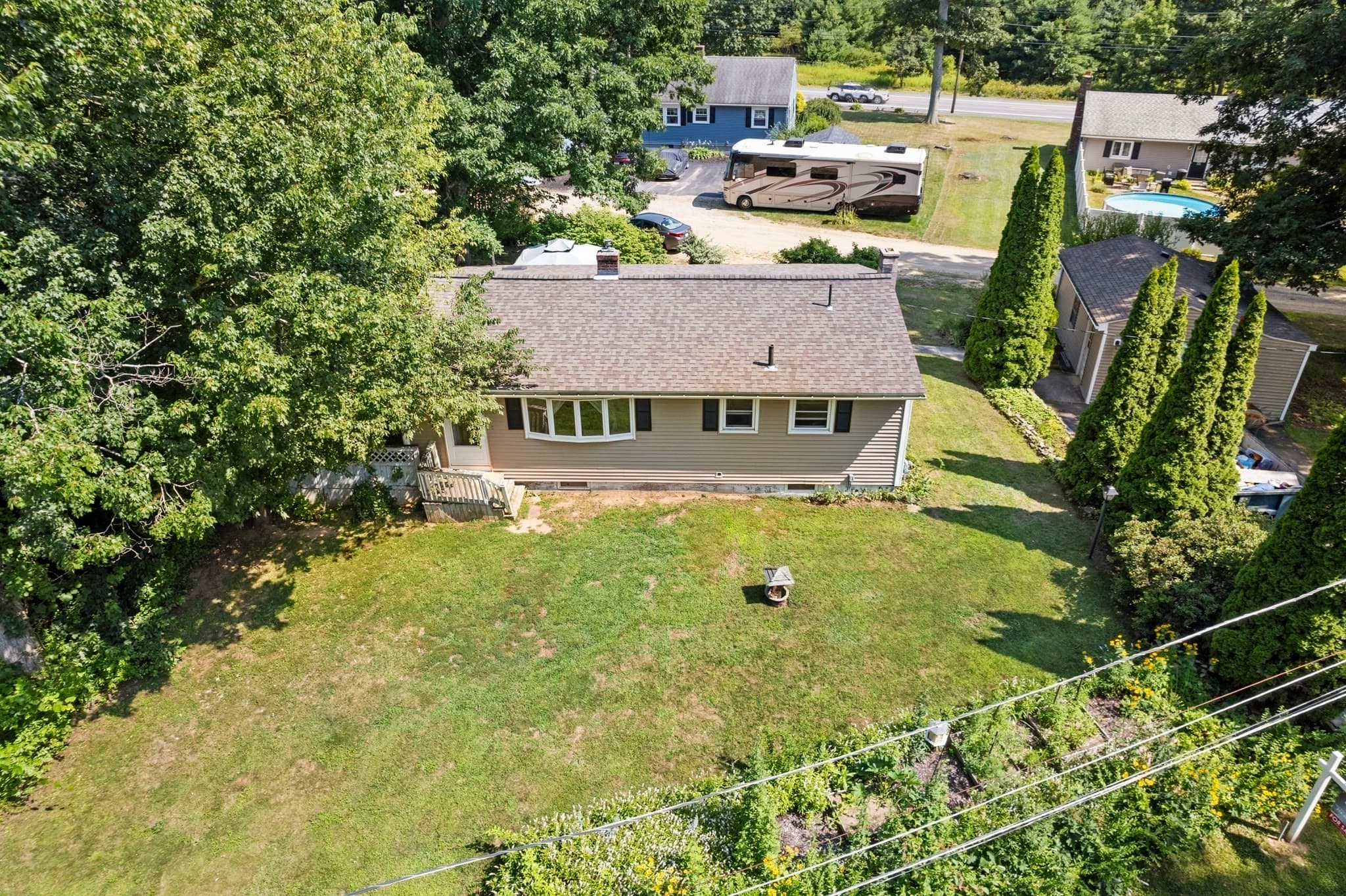 Single Family Residence at 122 Paula Cir, East Brookfield MA 01515, East Brookfield, photo 32 of 38