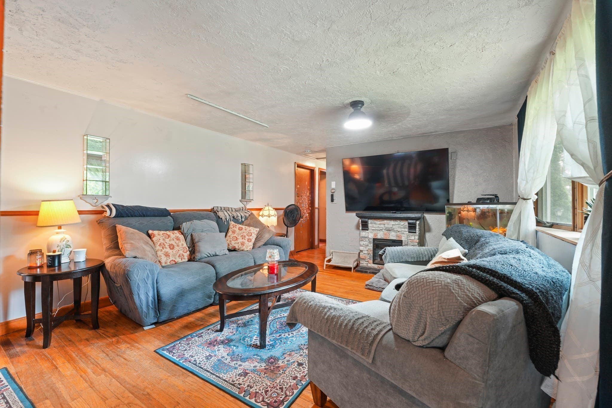 Single Family Residence at 122 Paula Cir, East Brookfield MA 01515, East Brookfield, photo 10 of 38