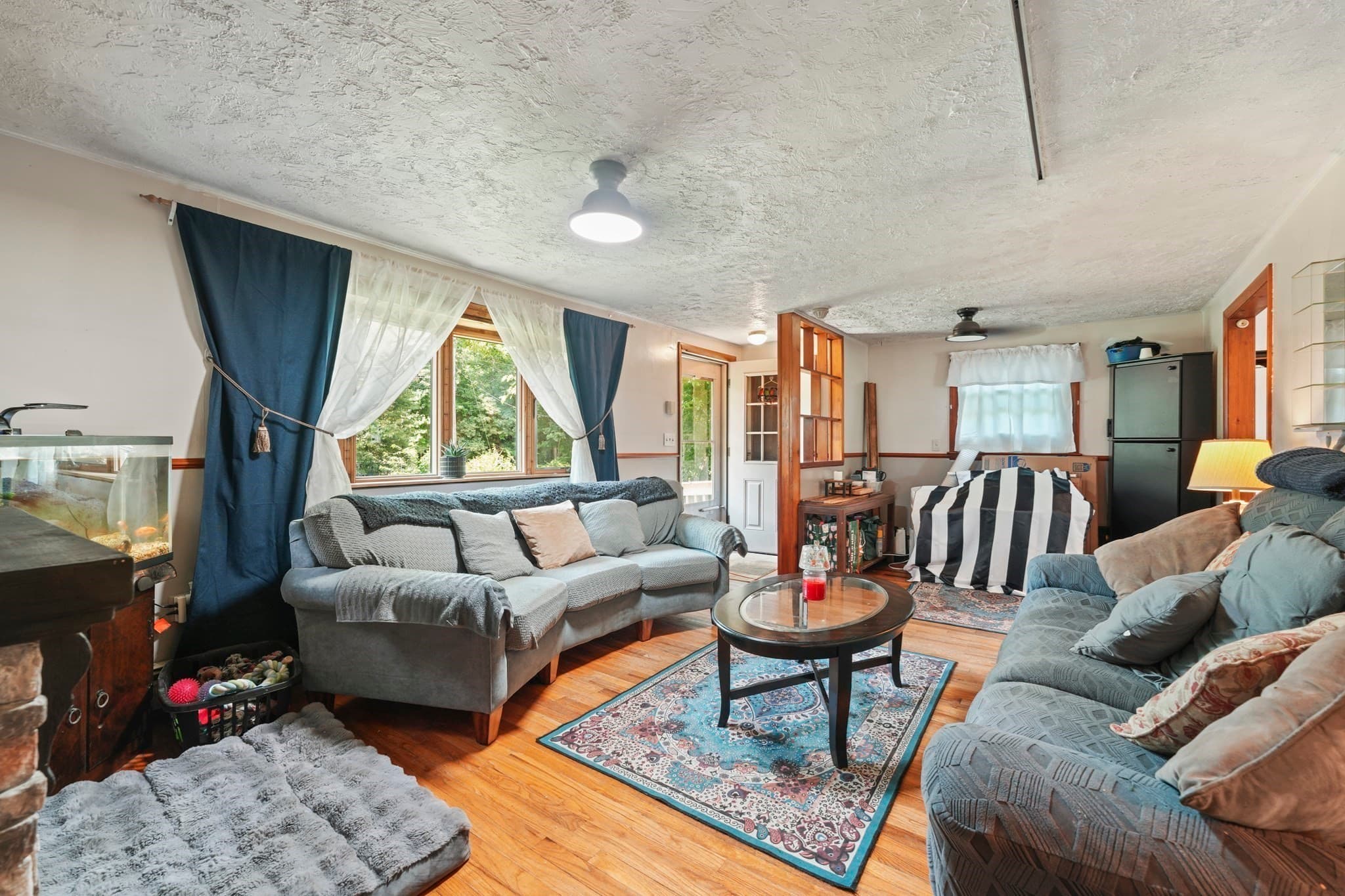 Single Family Residence at 122 Paula Cir, East Brookfield MA 01515, East Brookfield, photo 8 of 38