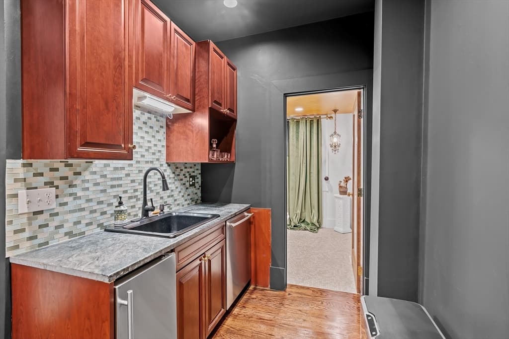 16 Williams St, Easton MA 02356 photo 27