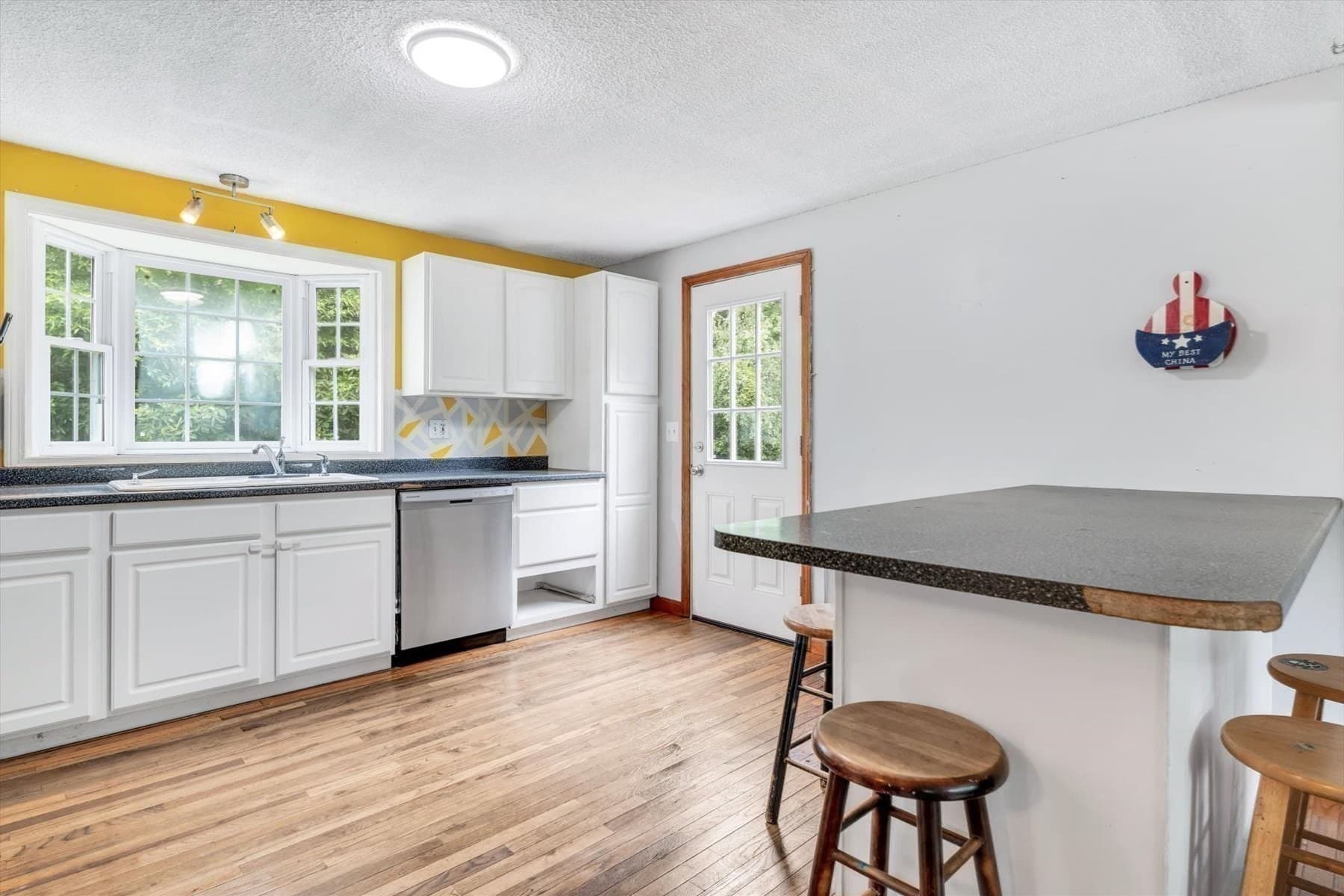 Single Family Residence at 69R Anthony St, Berkley MA 02779, Berkley, photo 17 of 42