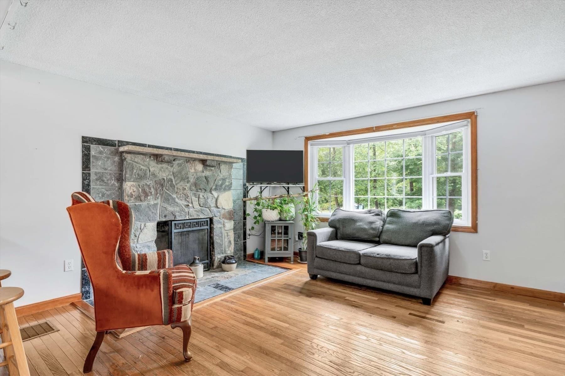 Single Family Residence at 69R Anthony St, Berkley MA 02779, Berkley, photo 14 of 42