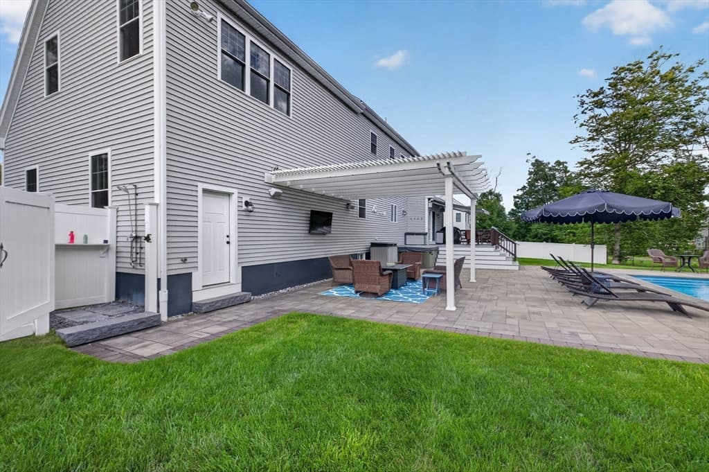 20 Kelly Ln, Brockton MA 02301 photo 10