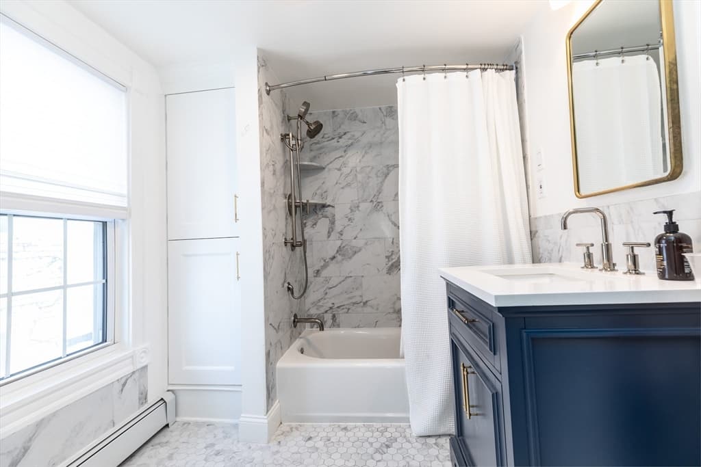 27 Saint James St, Boston MA 02119 photo 9