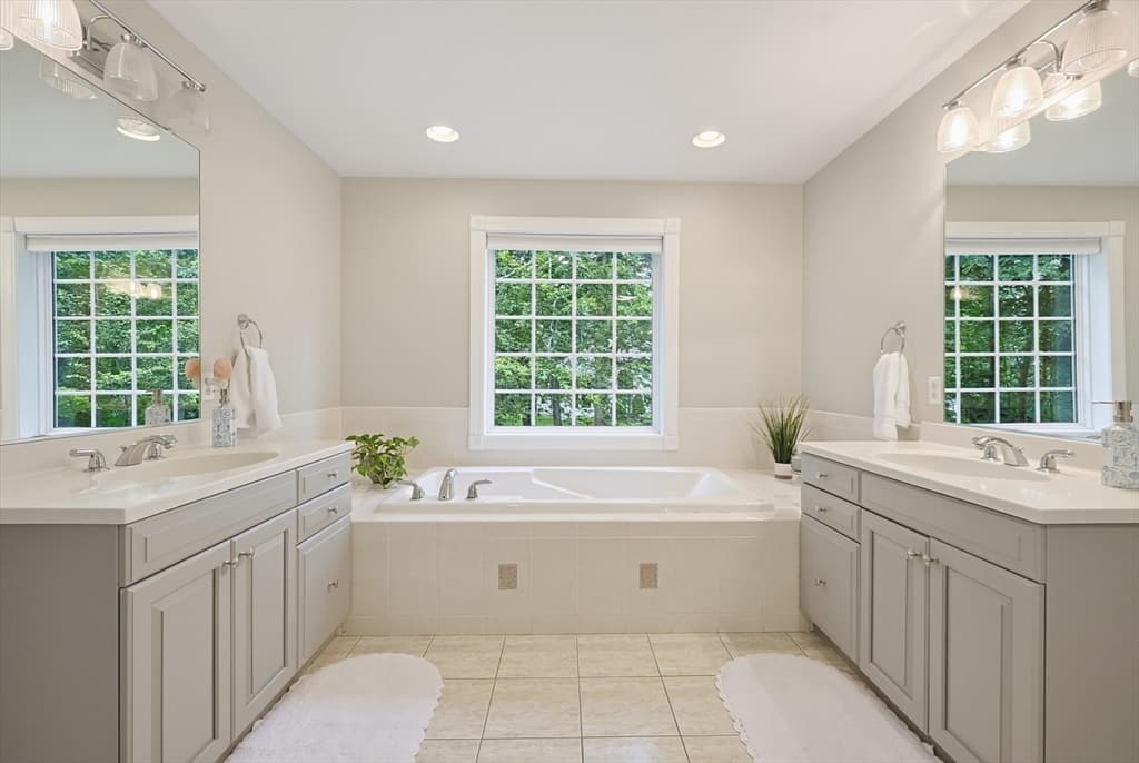 31 Hockanum Rd, Hadley MA 01035 photo 24