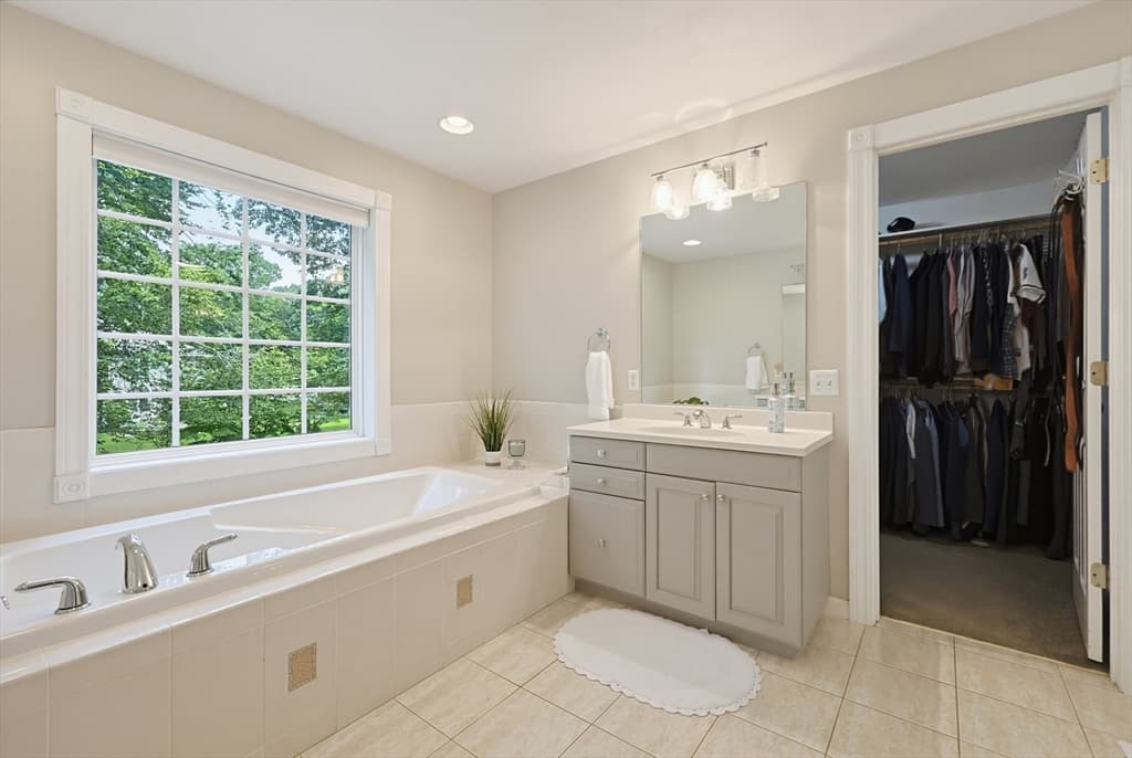 31 Hockanum Rd, Hadley MA 01035 photo 25