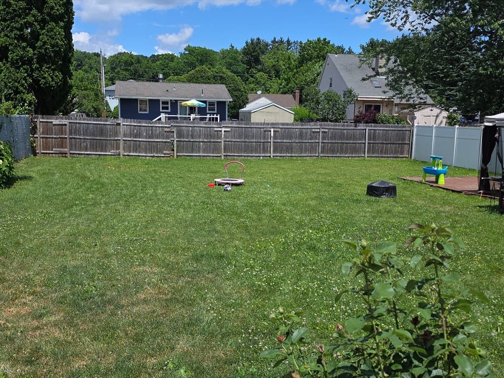 71 Notre Dame St, Westfield MA 01085 photo 12