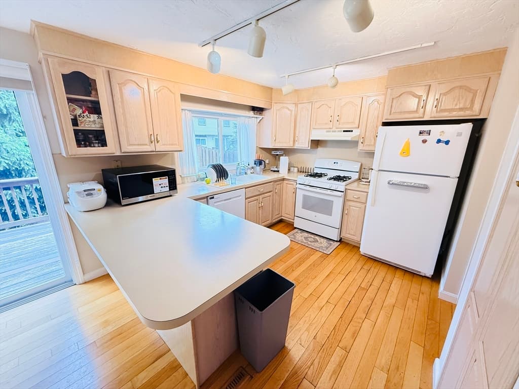 399 Pond St # D1, Braintree MA 02184 photo 12