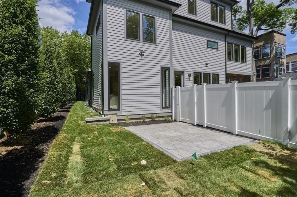 123 Fuller # B, Brookline MA 02446 photo 38