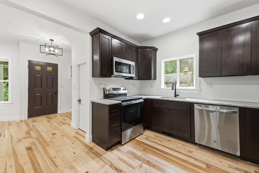 71 Cottage Street, Boston MA 02132 photo 17