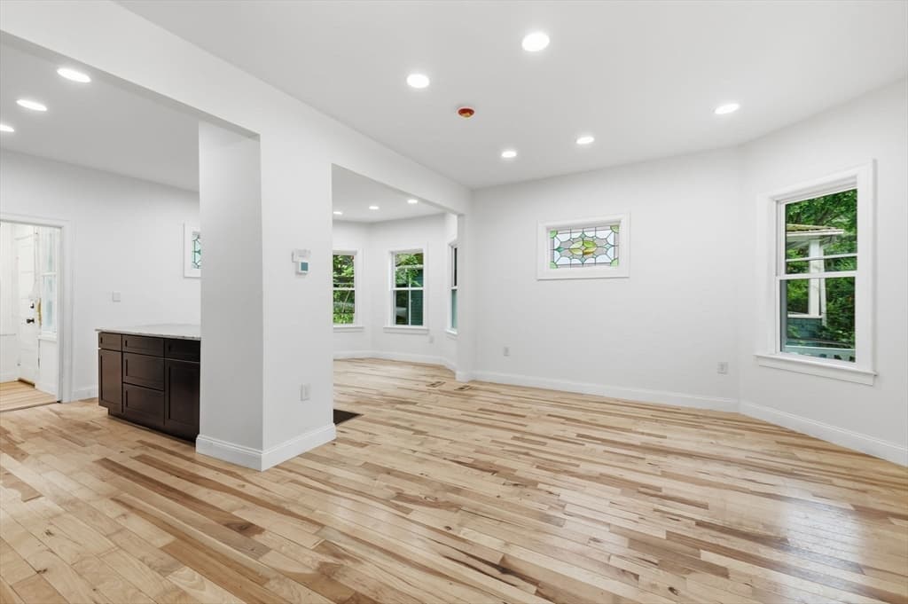 71 Cottage Street, Boston MA 02132 photo 9