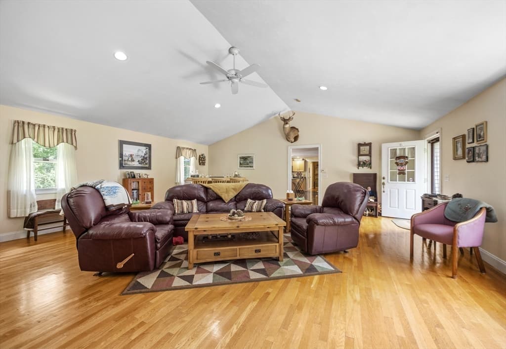37 Malbone St, Lakeville MA 02347 photo 21