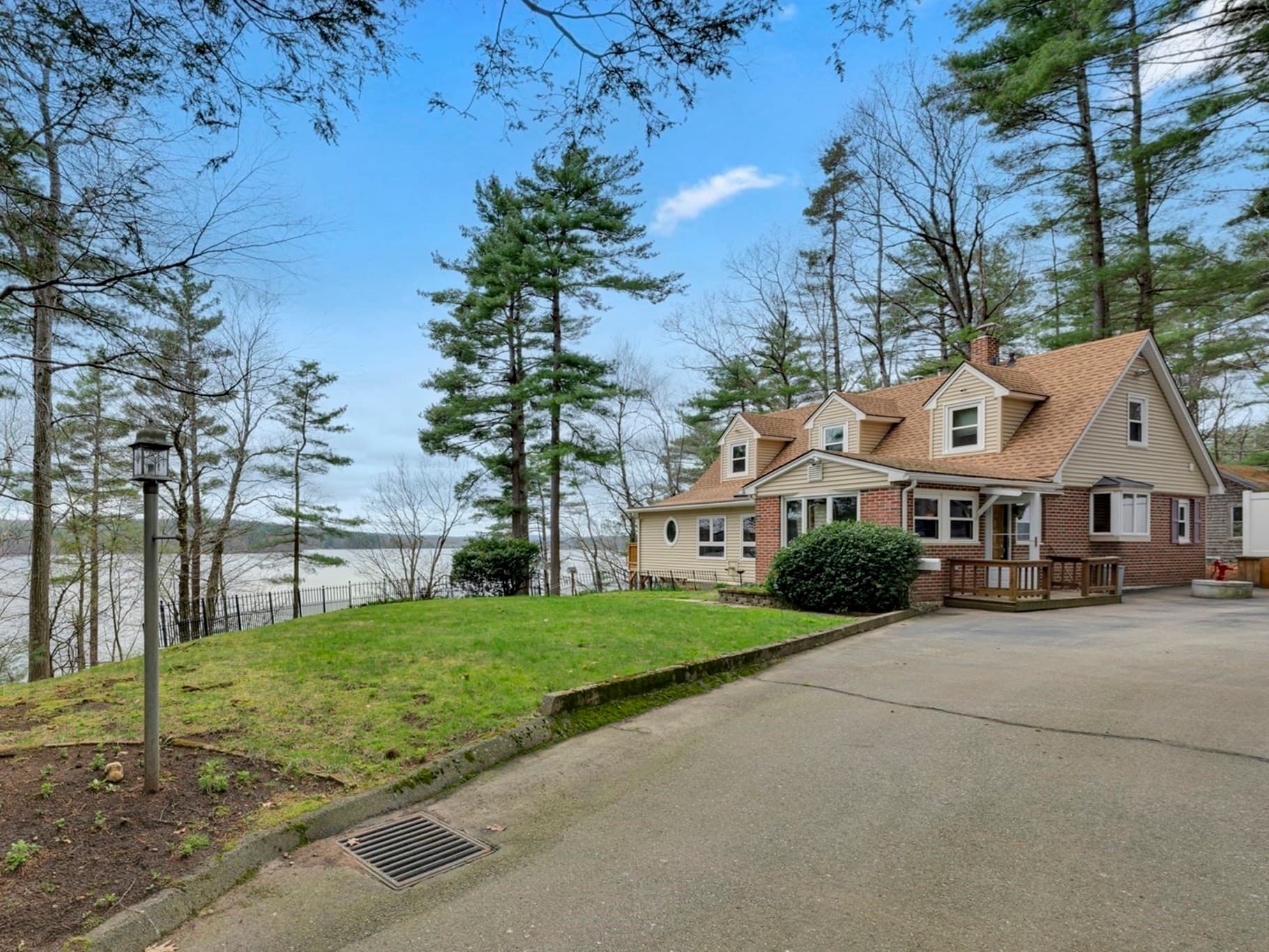 172 Stone Road, East Brookfield MA 01515