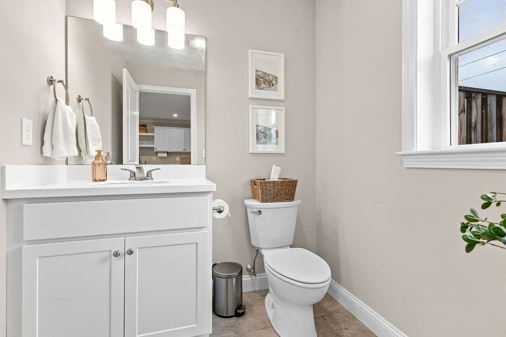 Condominium at 1005 Auburn St # C2, Whitman MA 02382, Whitman, photo 23 of 42