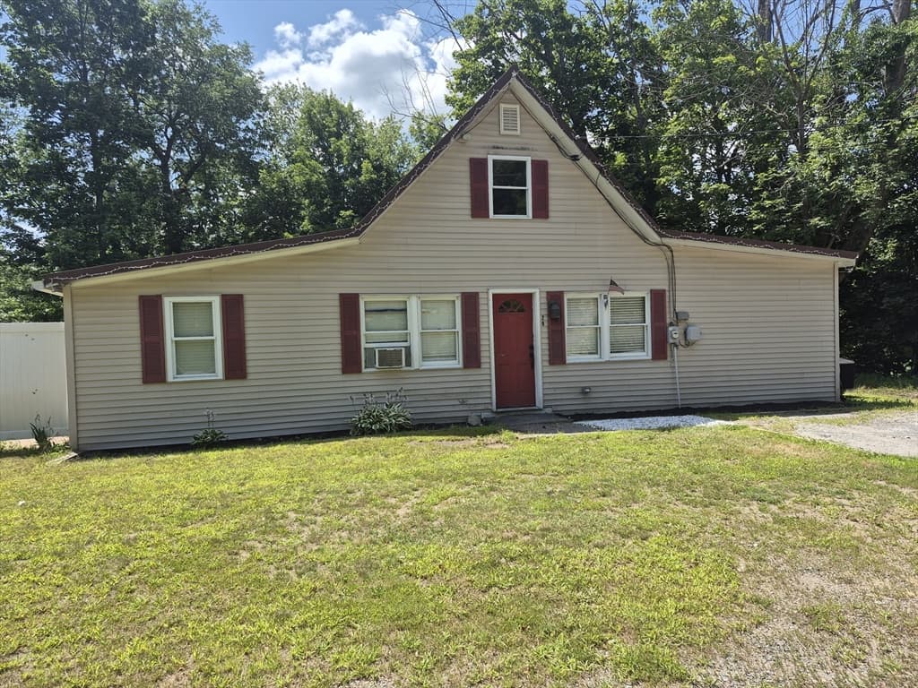 26 Fitchburg Road, Ashburnham MA 01430