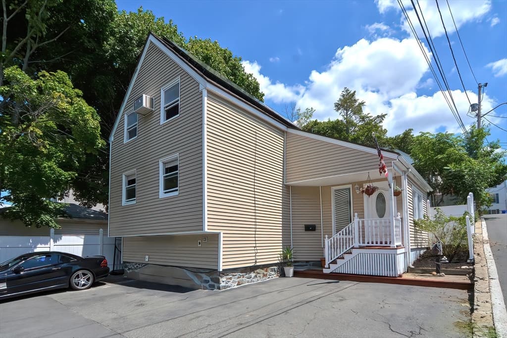 15 Bower S Bower, Malden MA 02148