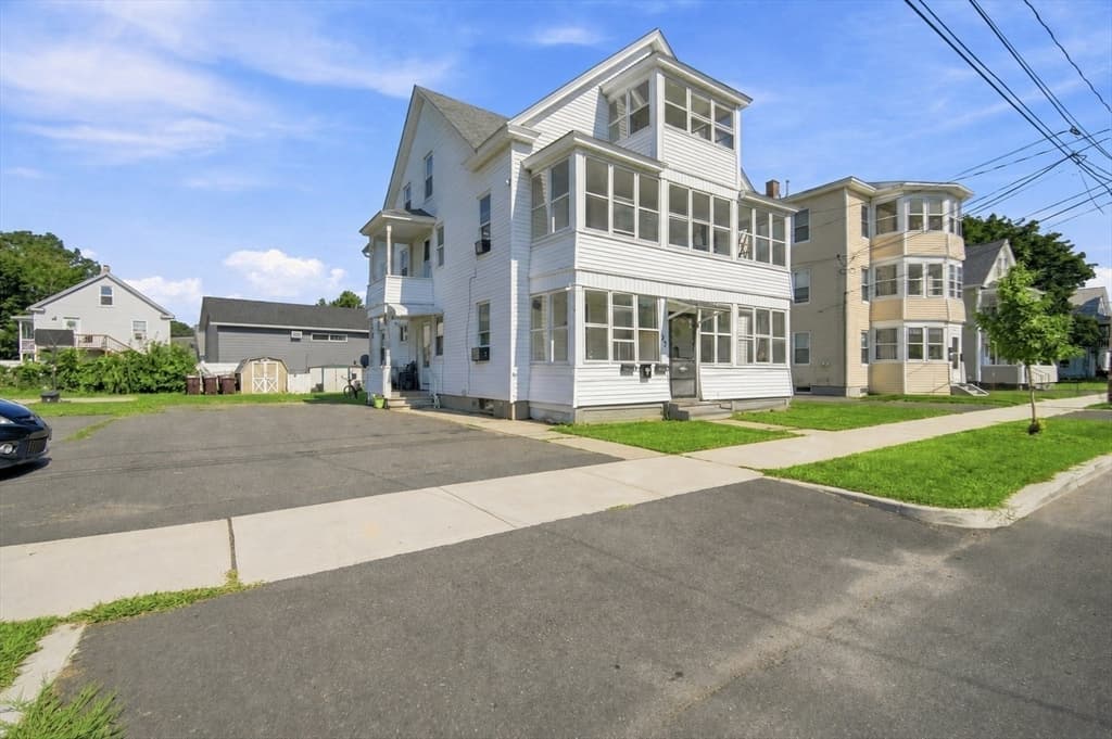 23 Frederick St, Westfield MA 01085 photo 2