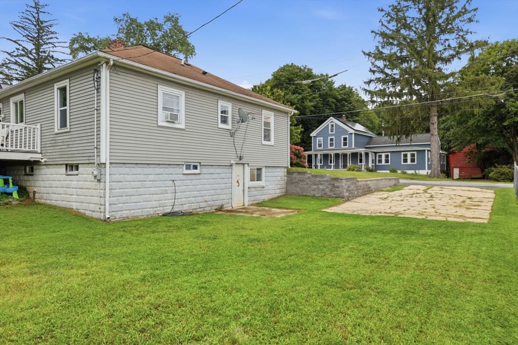 26 Central St, Brookfield MA 01506 photo 36