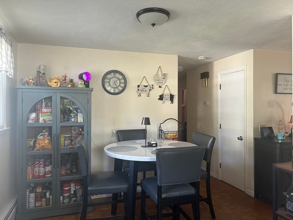 387 Mendon Rd, Attleboro MA 02703 photo 6