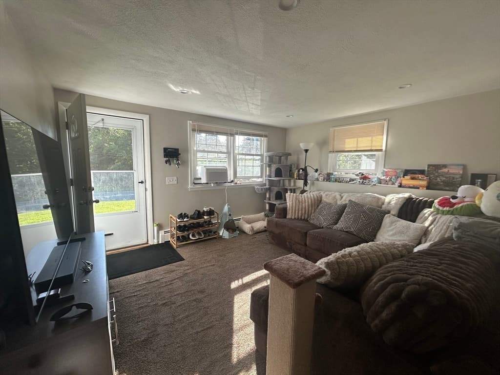 387 Mendon Rd, Attleboro MA 02703 photo 11