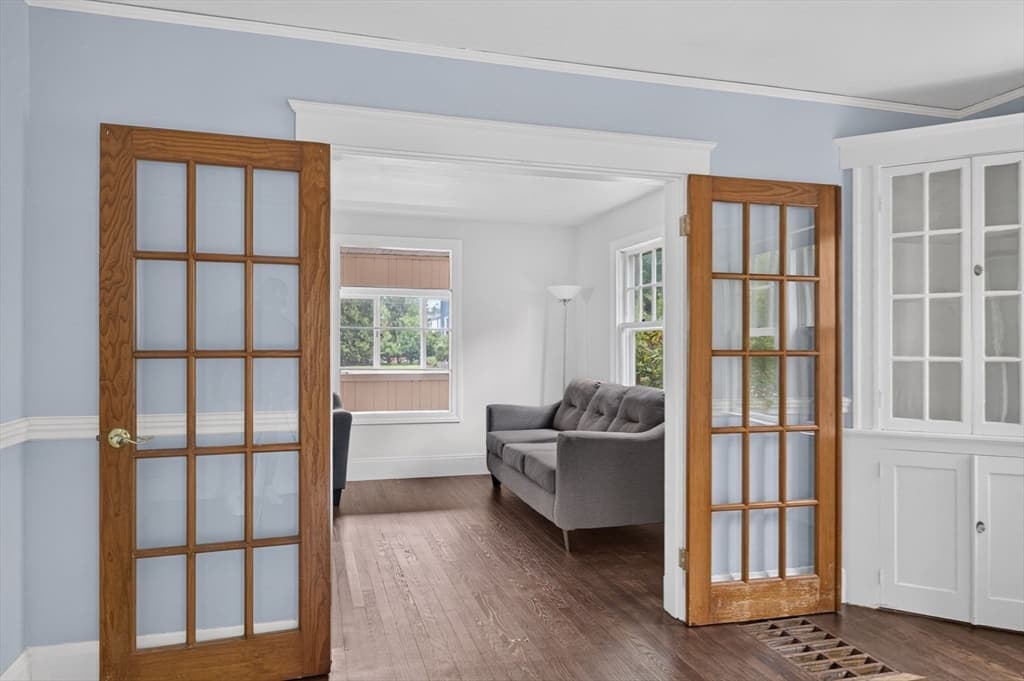 18 Fales Rd, Dedham MA 02026 photo 6