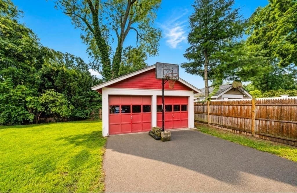 18 Fales Rd, Dedham MA 02026 photo 35
