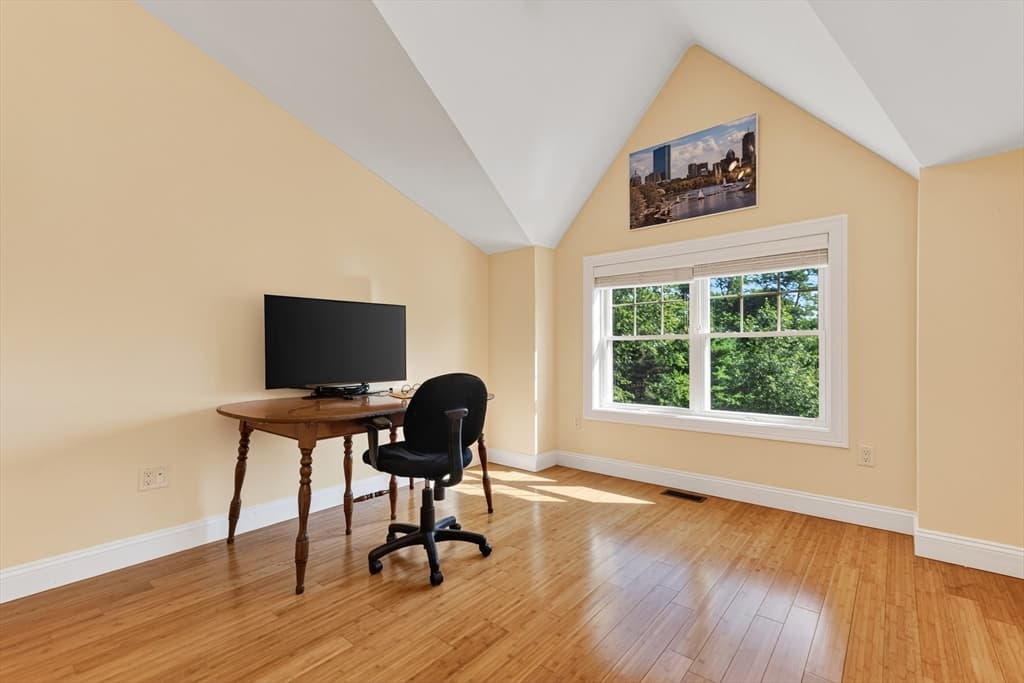 18 Saint Marys Way # 18, Marlborough MA 01752 photo 23