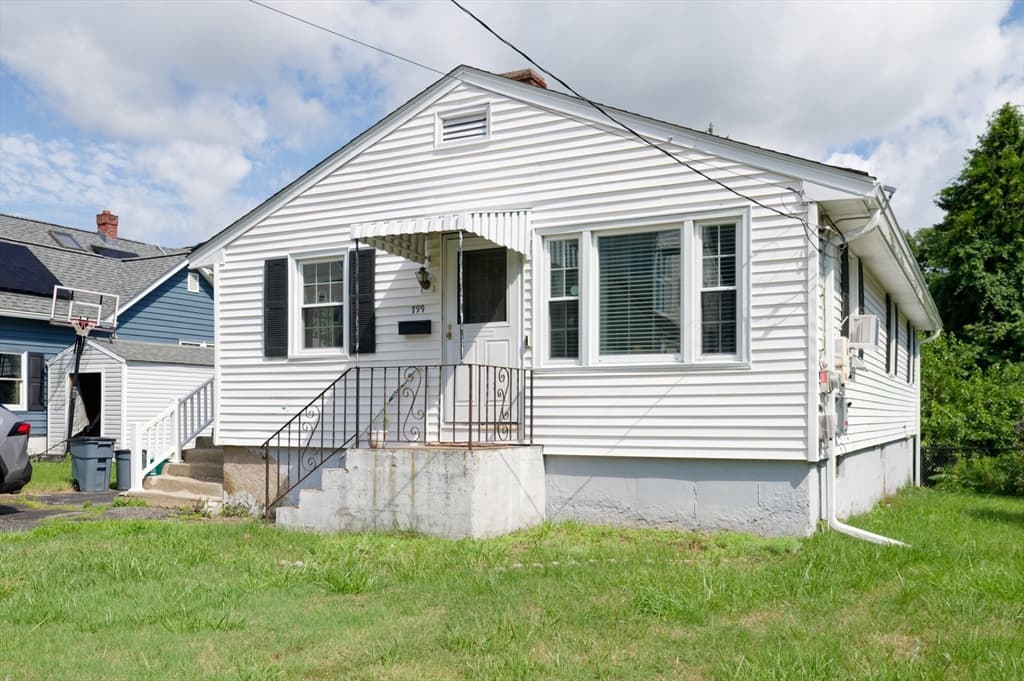 799 Franklin St, Worcester MA 01604