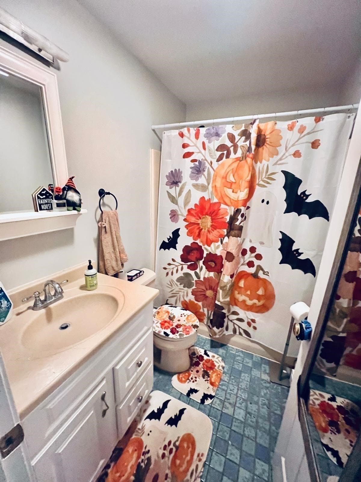 5-9 Family at 152 Southbridge Rd, Warren MA 01585, Warren, photo 9 of 15
