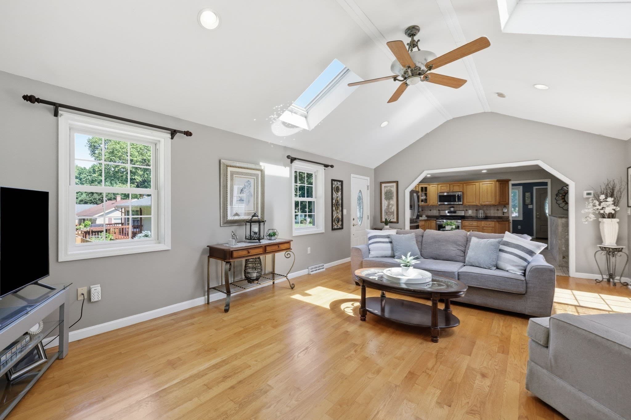 Single Family Residence at 37 Squirrel Rd, Springfield MA 01108, Springfield, photo 18 of 42