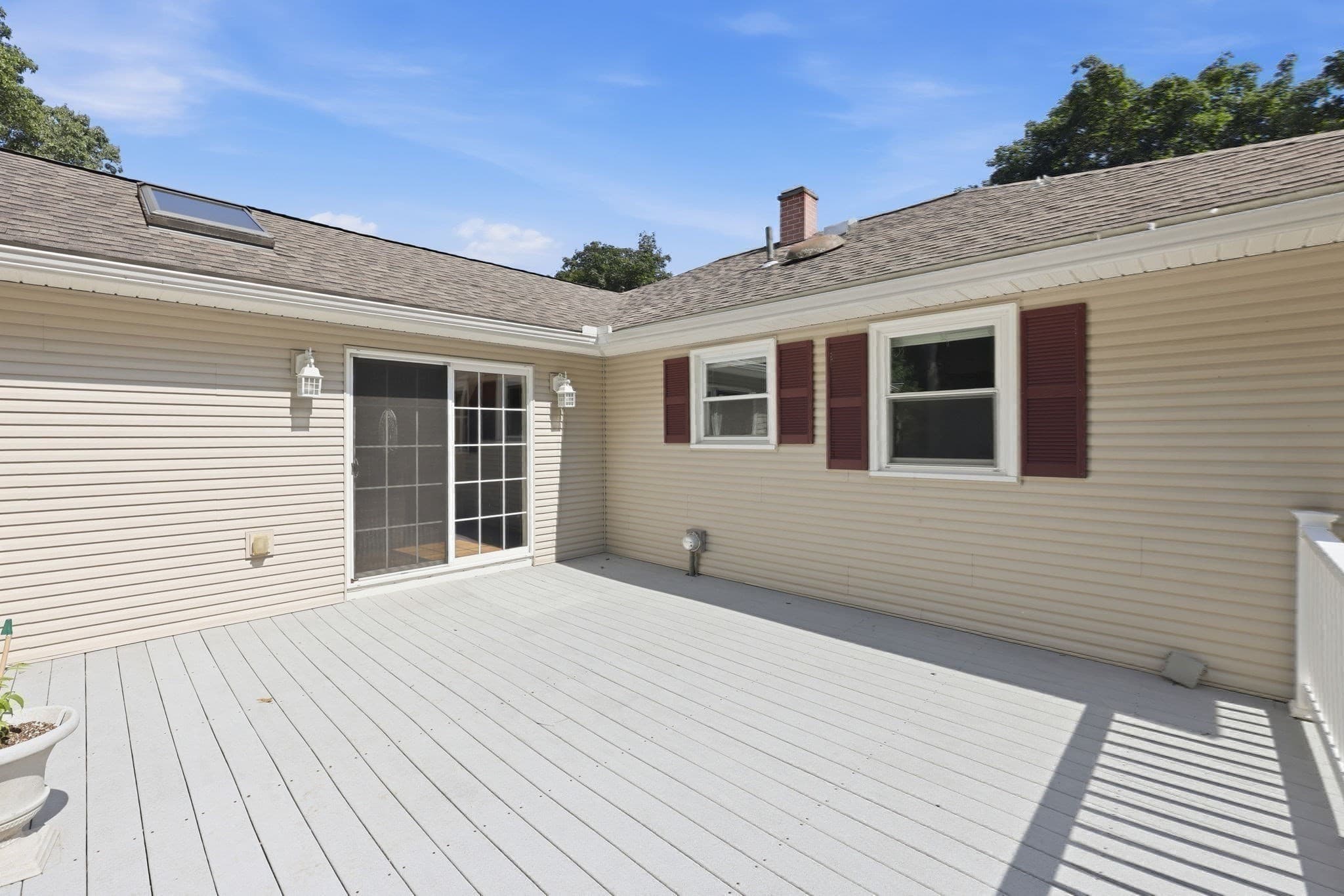 Single Family Residence at 37 Squirrel Rd, Springfield MA 01108, Springfield, photo 29 of 42