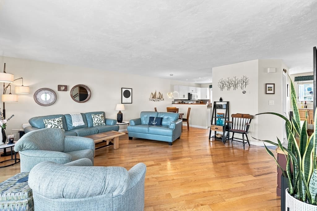 700 Shore Dr # 1001, Fall River MA 02721 photo 4