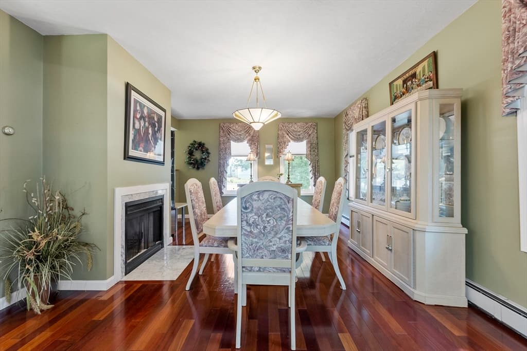 115 Village Xing, Fitchburg MA 01420 photo 6