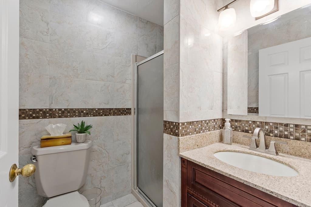 115 Village Xing, Fitchburg MA 01420 photo 15