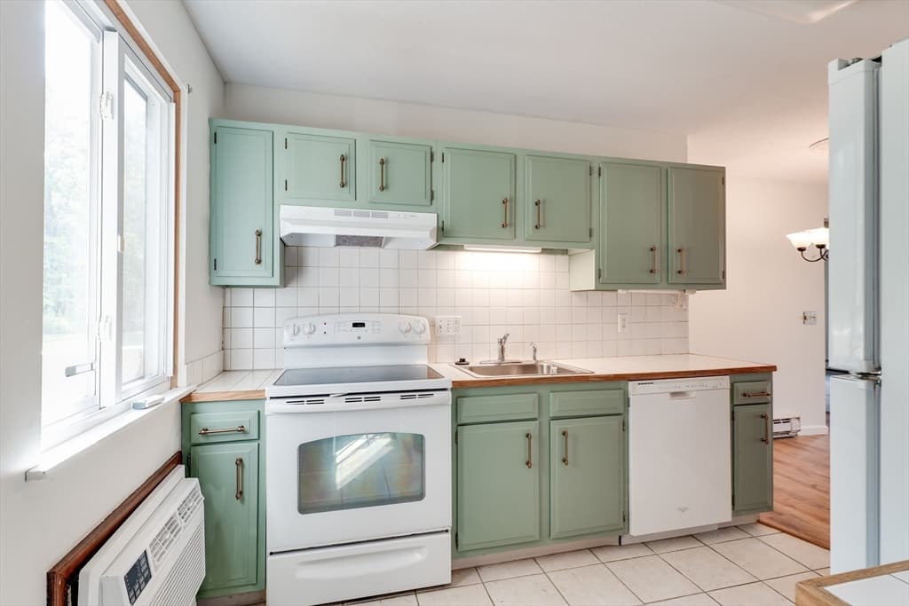 82 S Maple St # 38, Westfield MA 01085 photo 10