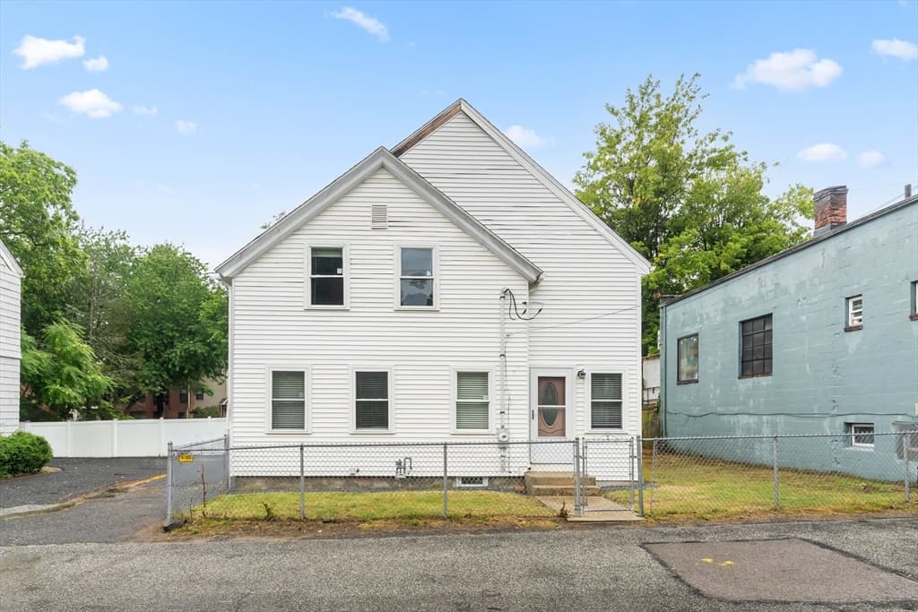 9 Mechanic St, Framingham MA 01701