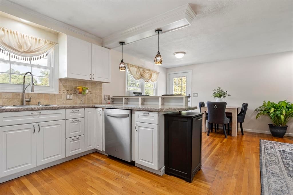 550 Packard St, Lancaster MA 01523 photo 14