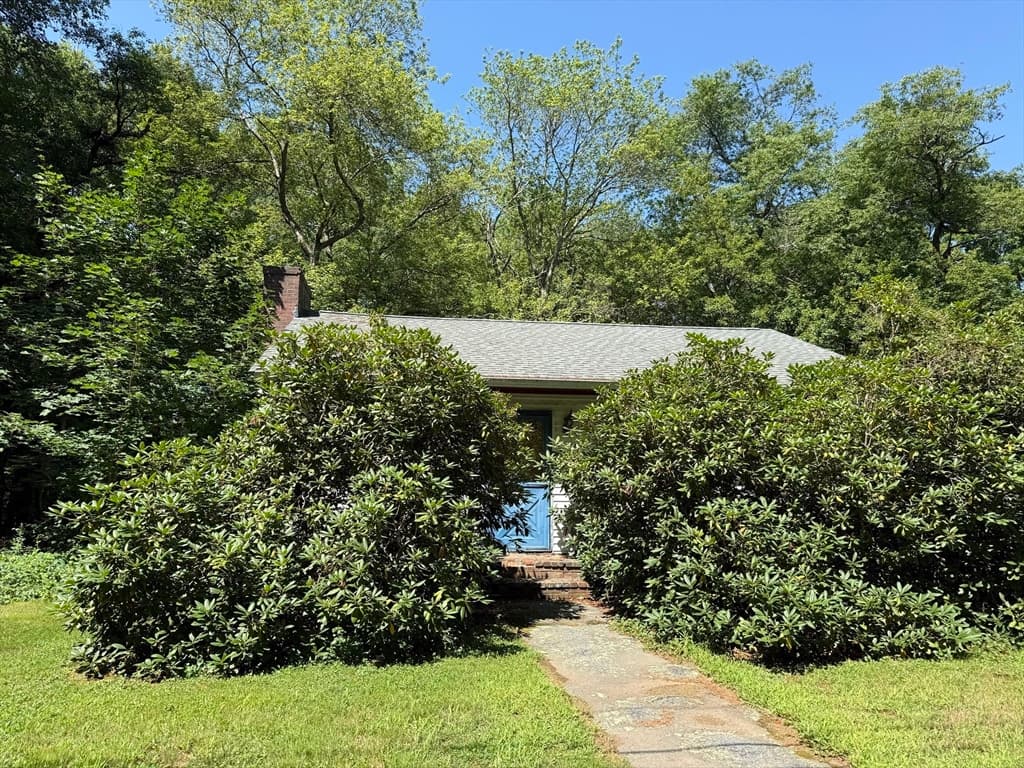 1 Red Gate Road, Essex MA 01929