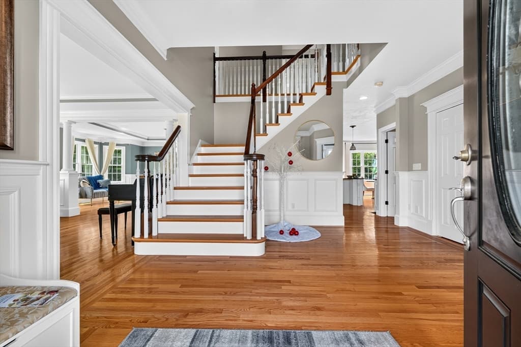 21 Ashwood Cir, Shrewsbury MA 01545 photo 3
